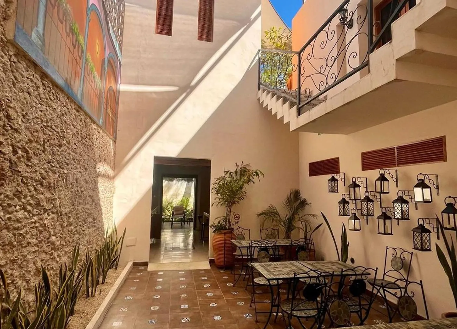 Hotel & Hostal Boutique Casa Garza Merida