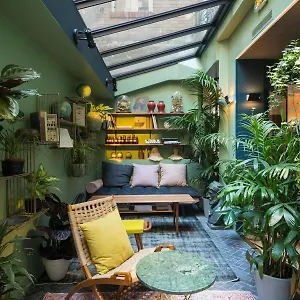 https://manet.fr-paris.fr