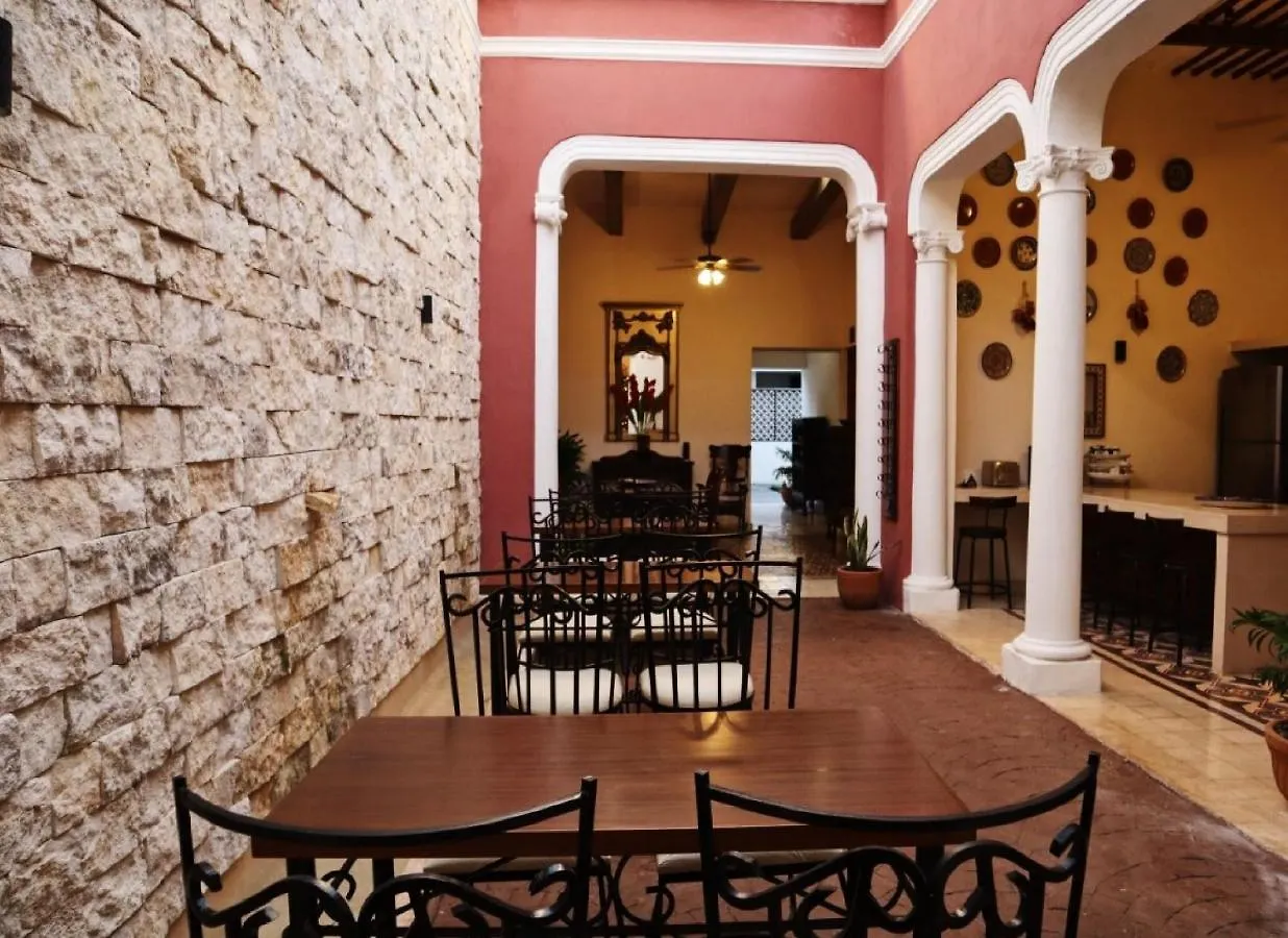 Hotel & Hostal Boutique Casa Garza Merida 0*,