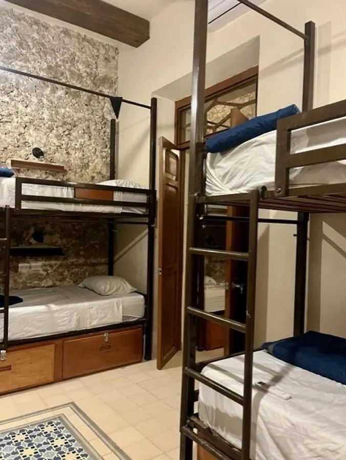 Hotel & Hostal Boutique Casa Garza Mérida